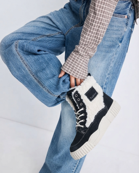 Resim Kadın Peluş Detaylı Bağcıklı Kışlık Spor Bot Sneaker