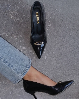 Resim Kadın Metal Aksesuarlı Sivri Burun Topuklu Stiletto Ayakkabı
