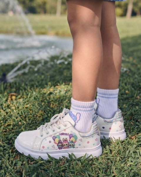 Picture of Kız Çocuk Bağcık Detaylı Labubu Deseneli Ortapedik Günlük Sneaker Spor Ayakkabı